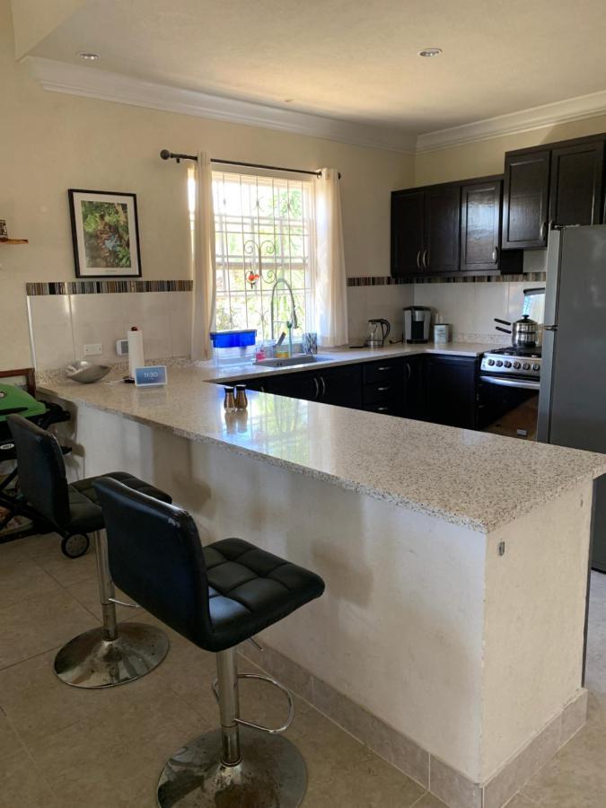 كرايست تشيرش Raivens Nest Bed And Breakfast المظهر الخارجي الصورة